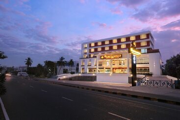 Hotel Tribute Royale