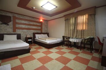 Motel Changnyeong Namji Love Holic