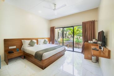 리조트 Kings Kraft Pinewood Ssan Gir