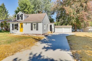 Modern Northfield Cottage W/ Yard!