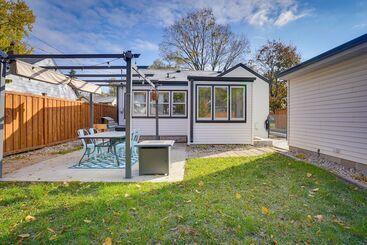 Casa Rural Richfield Retreat W/ Fire Pit, Gas Grill & Yard!