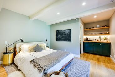 بيت ريفى Unique Larkspur Cabin W/ Treetop Mountain Views!