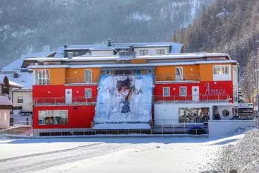 هتل Appartement Avenzio