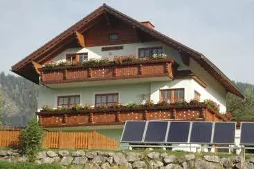 Hotel Ferienwohnung Hierzegger
