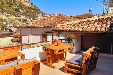 ホテル Edward Lear