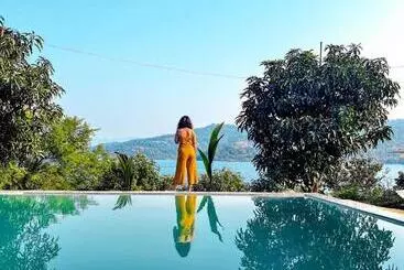 Bed and Breakfast Lakeview Resort Near Lavasa By Maharashtra Camper’s