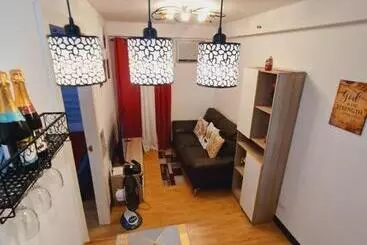 アパートホテル Janz Davao Condo Staycation Near Davao Airport