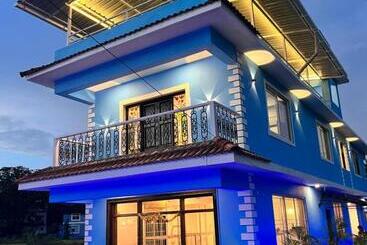 Dibs On Blue Morjim Hostel