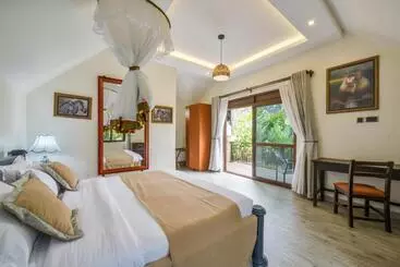 هتل Kabale Safari Club