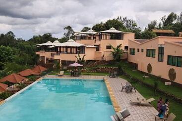 בית מלון כפרי Lagoon Resort & Spa