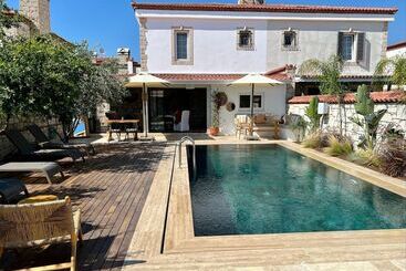 Hotel Caliza Alacati