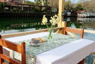 Karamazov Antik Otel