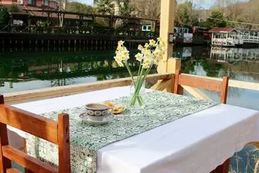 Karamazov Antik Otel