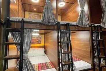 Hotel Capsulă Ha Giang Capsule Hostel