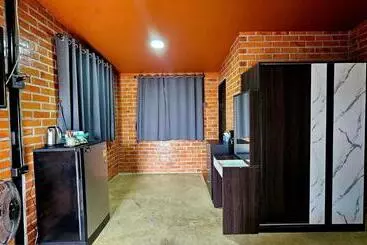 Pension บ้านสวนลุงแจน ฟิชชิ่งพาร์ค แอนด์ รีสอร์ท