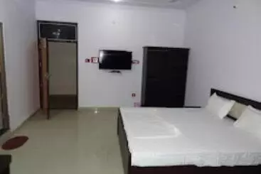 The Royal Hotel,chhatarpur