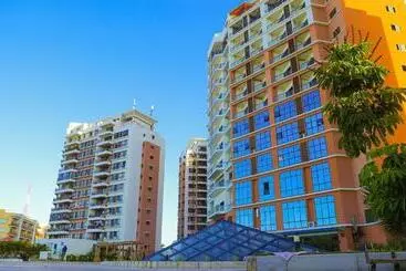 Palm Village Business Hotel Apt
