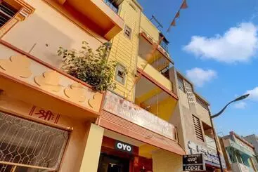 Hotel Spot On Shri Venkateshwara Lodging