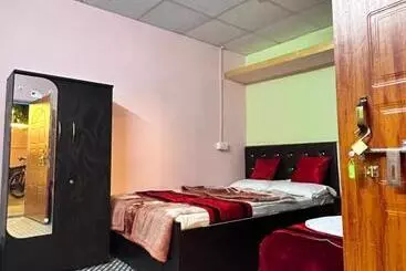 Hotelli Sweet Home Lodge