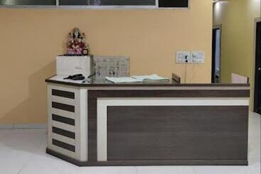 酒店 Vyankatesh Washim