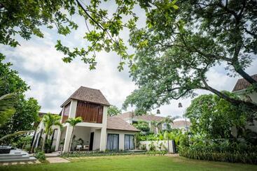 Maira Resort And Convention Center