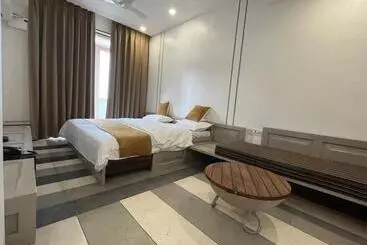 Nkaasa Hotel Personal Suites