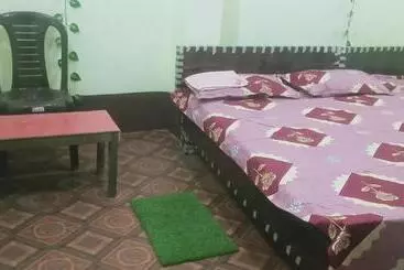 Pension Maa Yatri Niwas