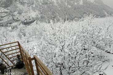 Albergue Burwa Breeze By Winsum Stays