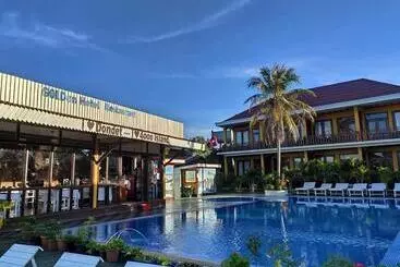 Majatalo Golden Hotel Dondet