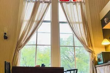 Majatalo The Downtown Abbey