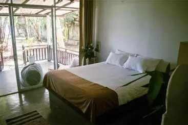 Bed & Breakfast Calma   Surf, Yoga & Coffee On A Private Beach