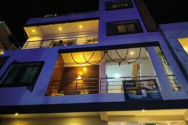 Pensione Kaustubh Home Stay