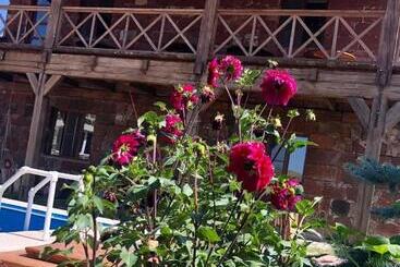 بنسيون Vahanatun