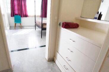 تختخواب و صبحانه Casa Tzunun Airport Junior Suite