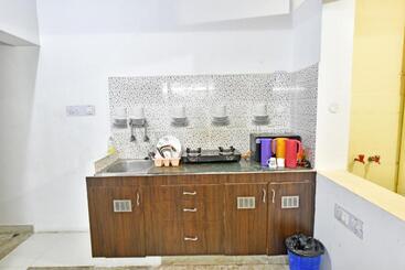 Hotell Coral Home Stay