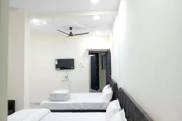 Hotel Vishnu Palace