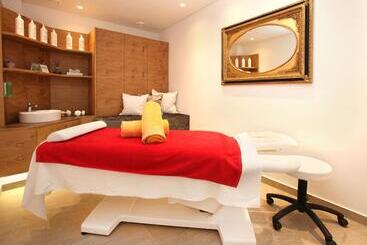 ホテル Almhof Alpin Apartments & Spa