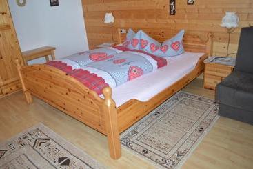 فندق Haus Steinkarblick Und Berghäusl