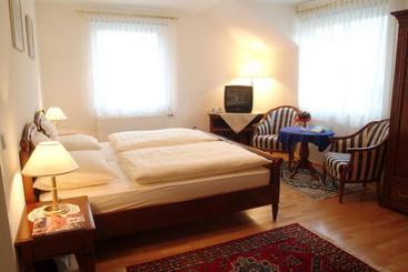 Отель Pension Ayurveda