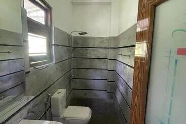 فندق صغير Why Not Mansion