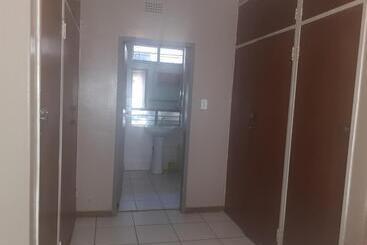 Bed and Breakfast Ddp Africa Guest House