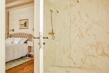 住宿加早餐 Château Et Relais De Clotte