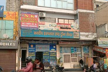 Hotel Nk Residency & Guest House