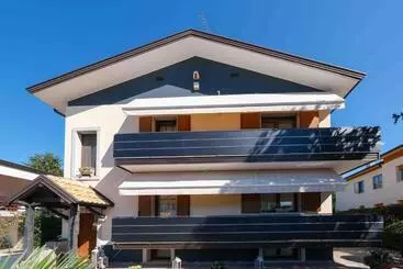 Majatalo Chiarelli House