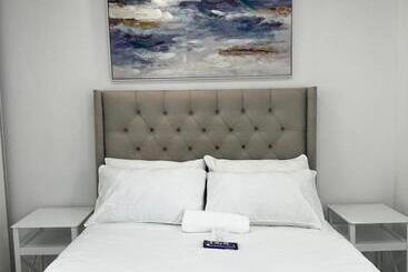 פנסיון Fradel Lagoon Holiday Unit