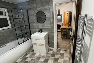 פנסיון Sweet Home