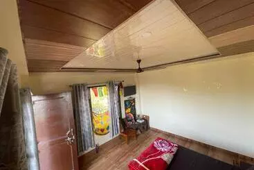 Auberge Biralive Cafe & Homes