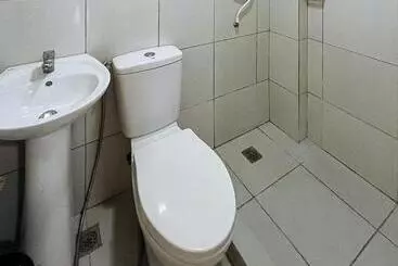 ホテル Reddoorz @ Cms Apartelle Olongapo City