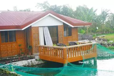 ペンション Cabins In The Farm