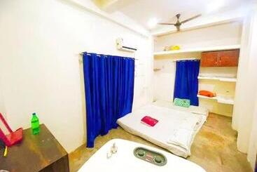 پانسیون Shankar Guest House